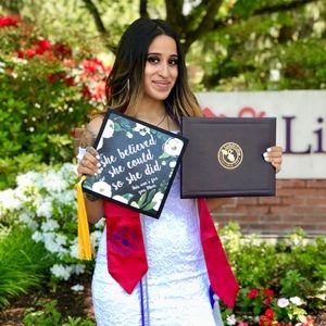 Meet your Posher, Ashley